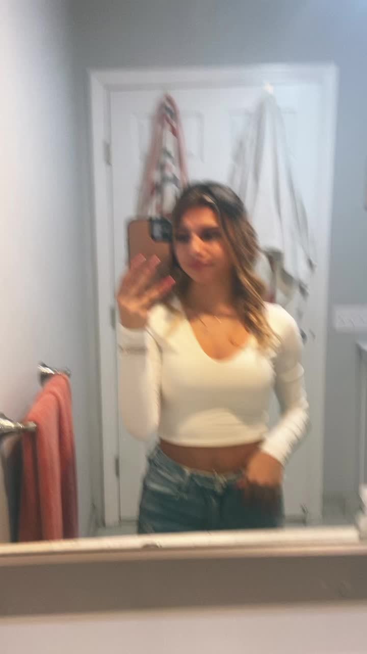 @carlie