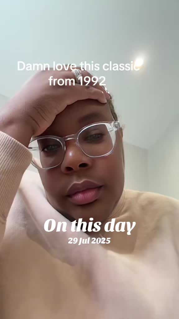 @MrsFranceskamara77