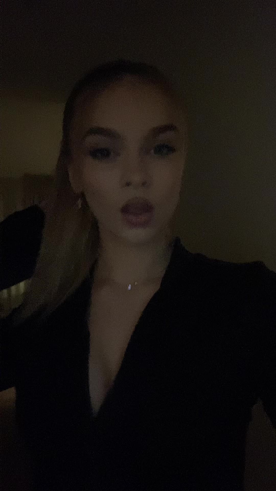 @wxyziaiaj