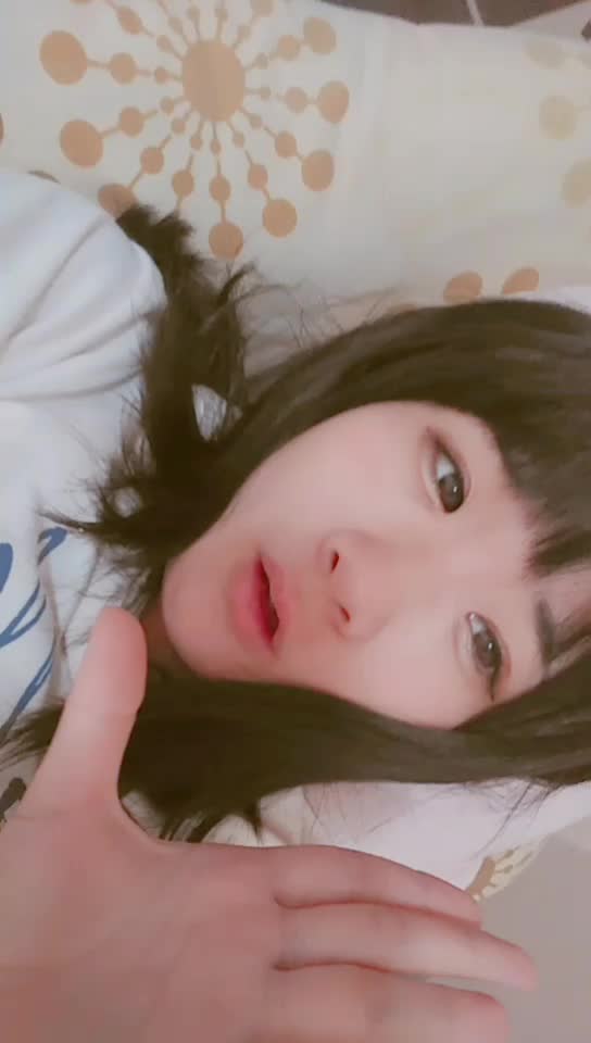 @泉 まゆな