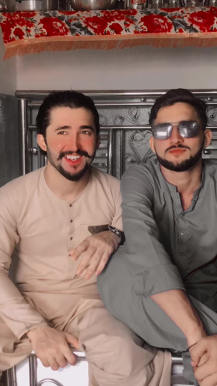 @A r y a n .•) K h a n