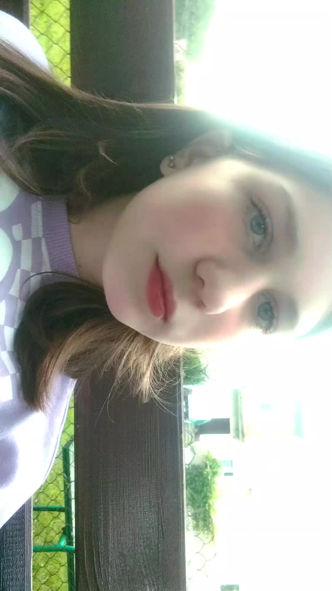 @julianaw