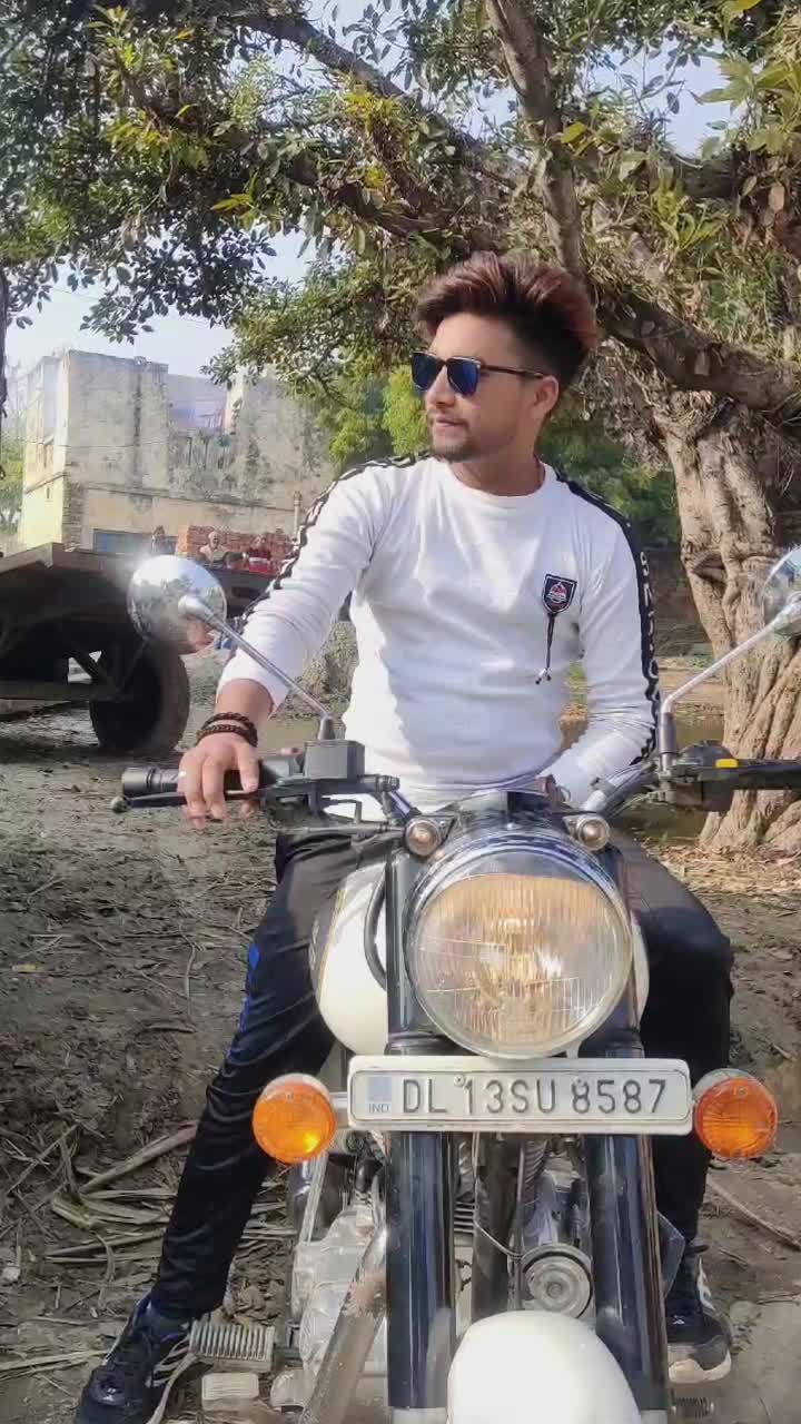 @माँ का लाडला