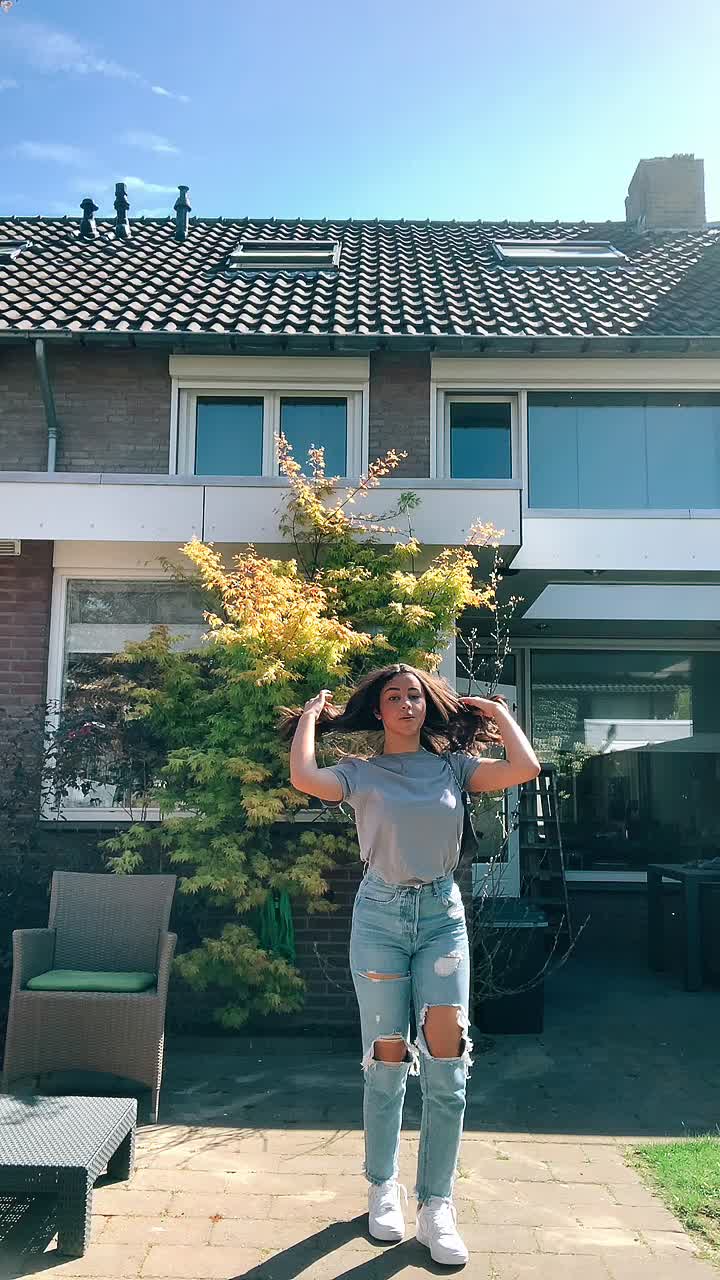 @Yesmine