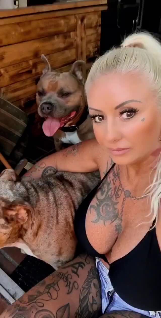 @Melli_777_