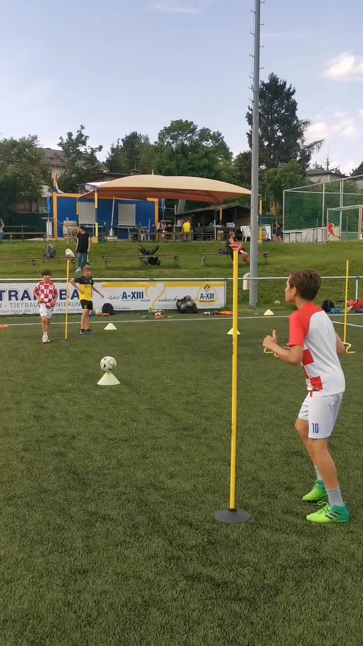@Soccerschool