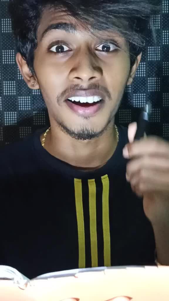 @𝓡𝓸𝔀𝓭𝔂😜