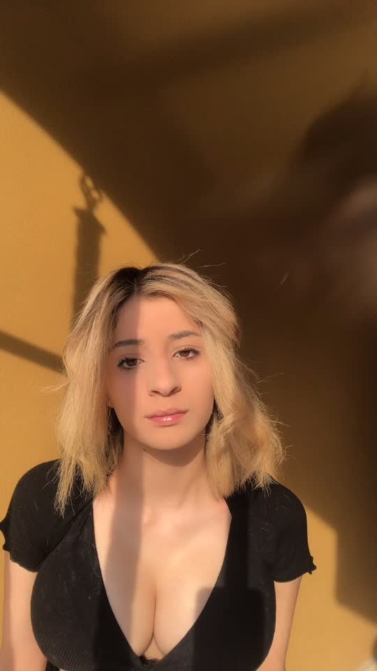 @✨ 𝑲 𝑹  ✨