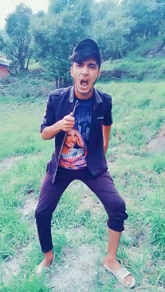@PahadiBoi🏞️👑💟
