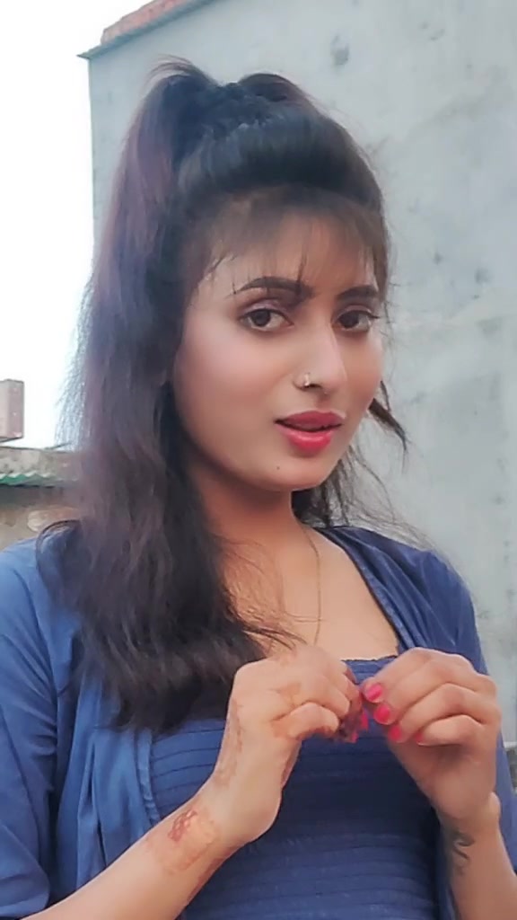 @Gorakhpuriya girl (Honey)😊