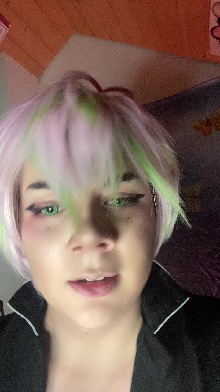 @Cosplayeroncrack