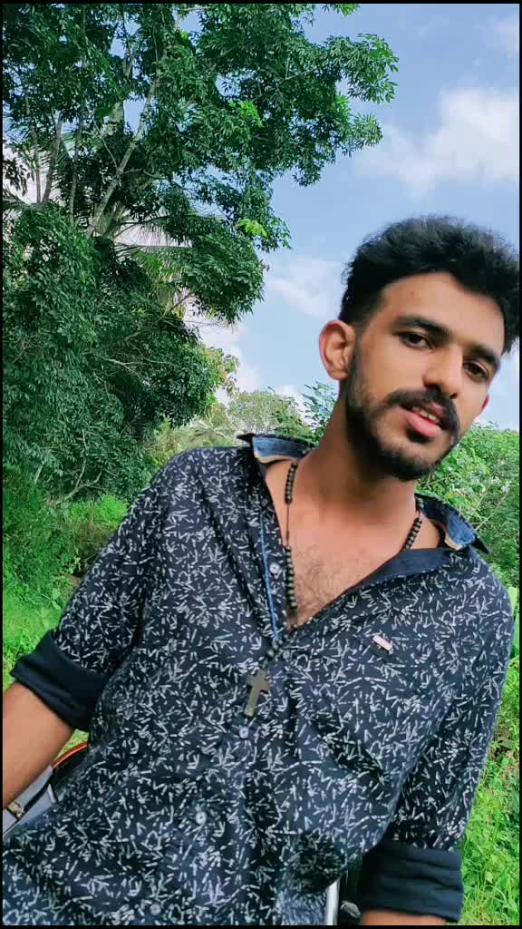 @idukkikaran echayan