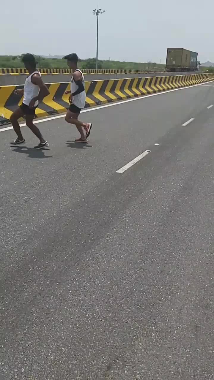 @Racer Raphik
