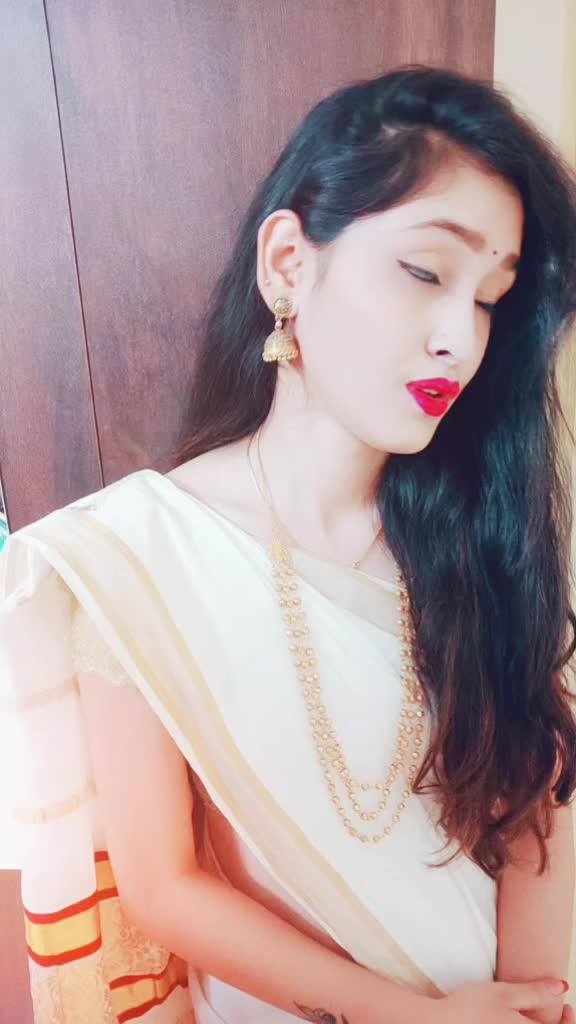 @🥰Anuksha Ambolikar