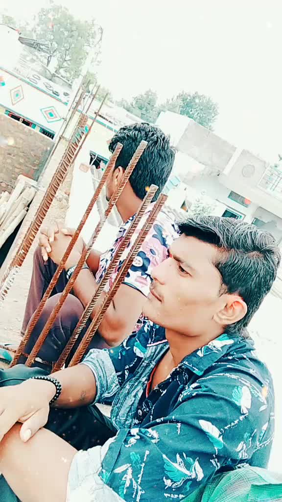 @ಬಸವ ಜೀವಾ ಹಳ್ಳಿ ಹುಡುಗ