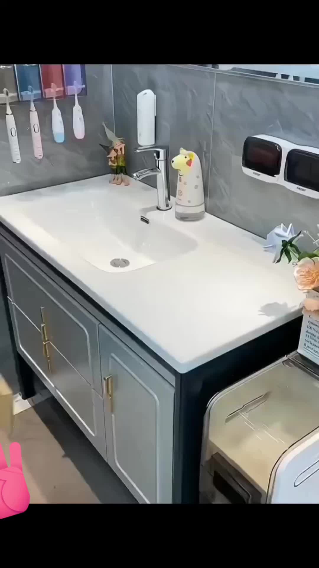 @Yyy1003