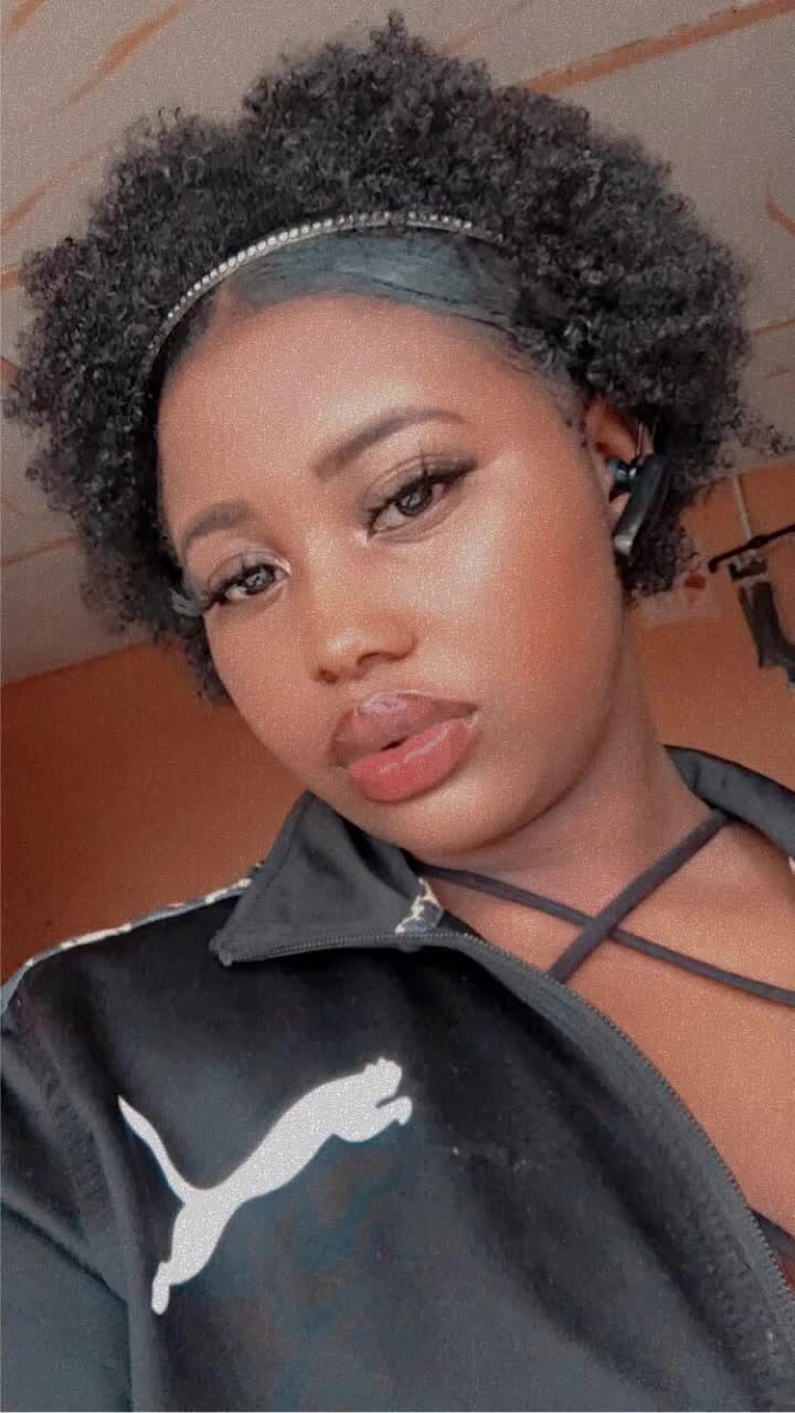 @Pretty face sham🥰💞