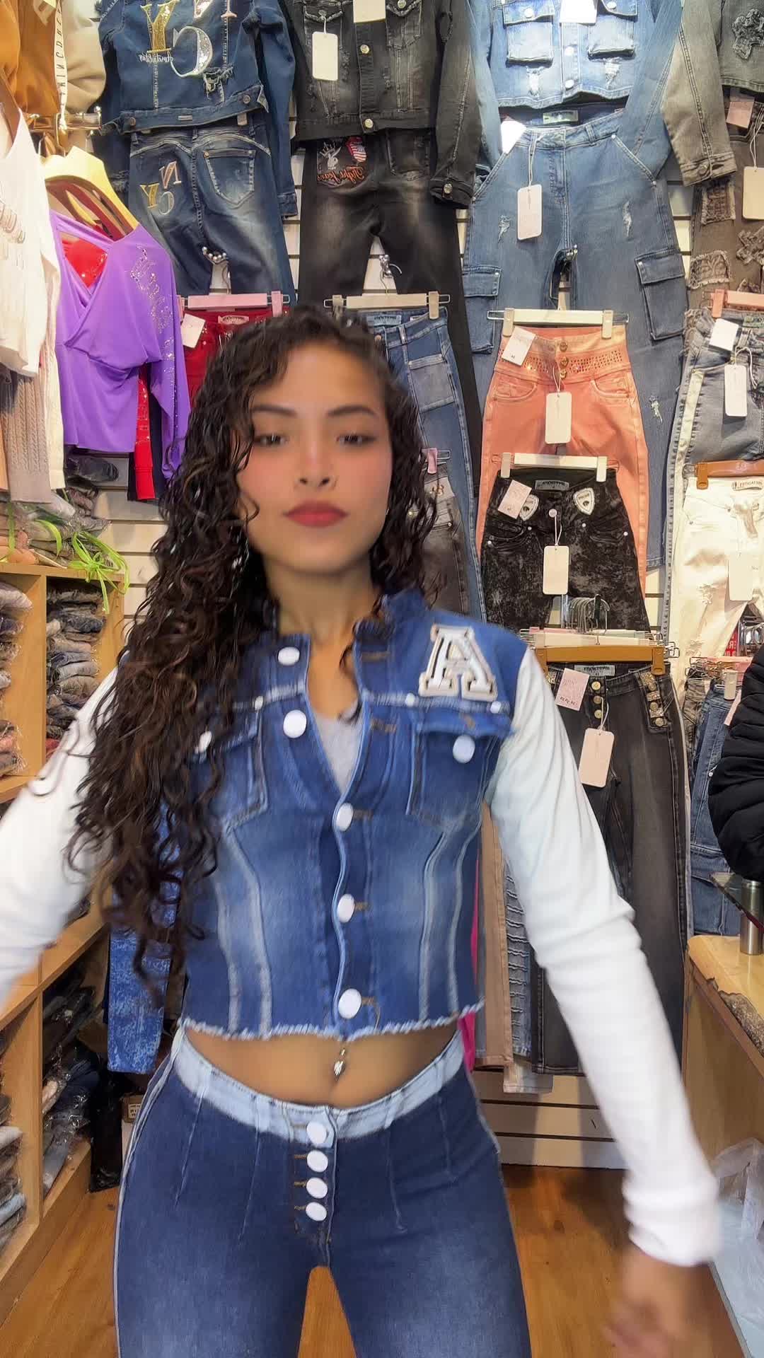 @APRETADITAS JEANS