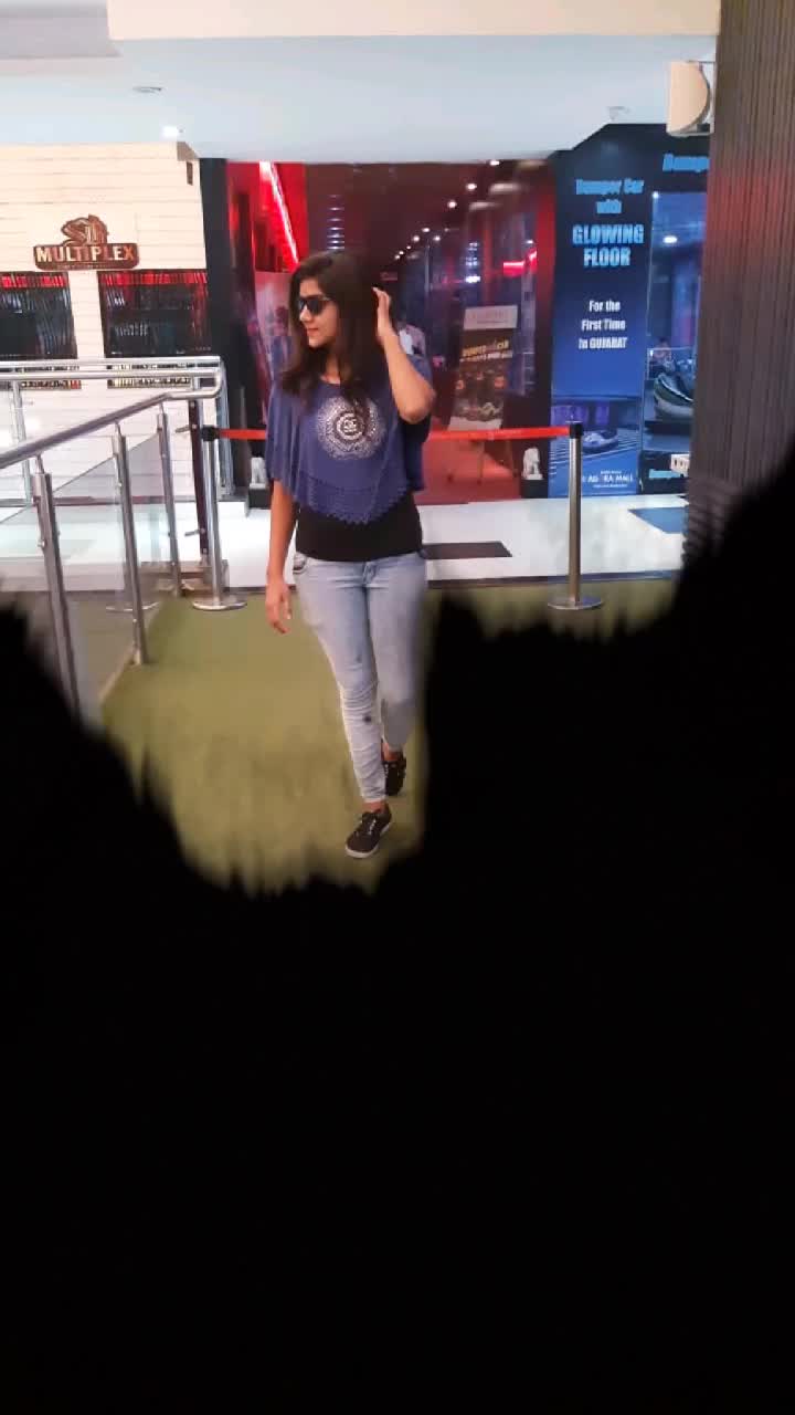 @@megha_patel😎🥰