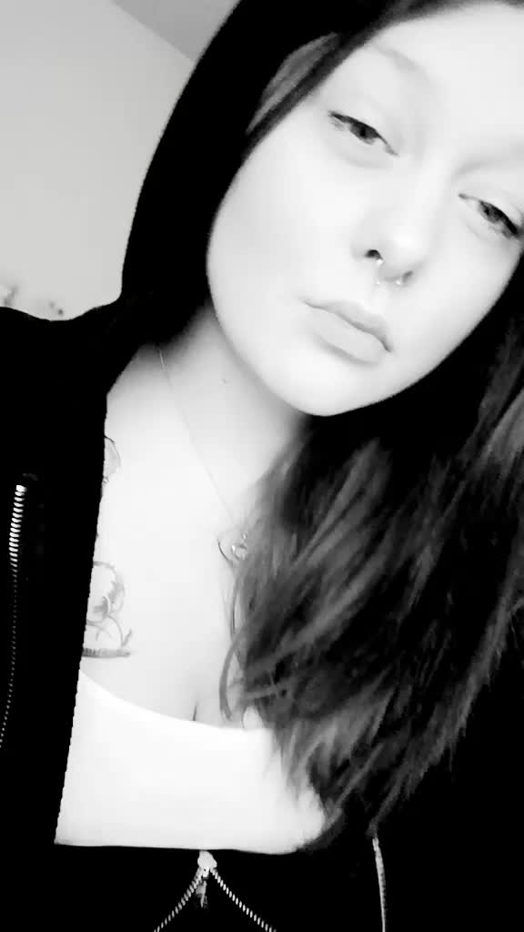 @𝓐𝓷𝓰𝓮𝓵𝓲𝓷𝓪❤️