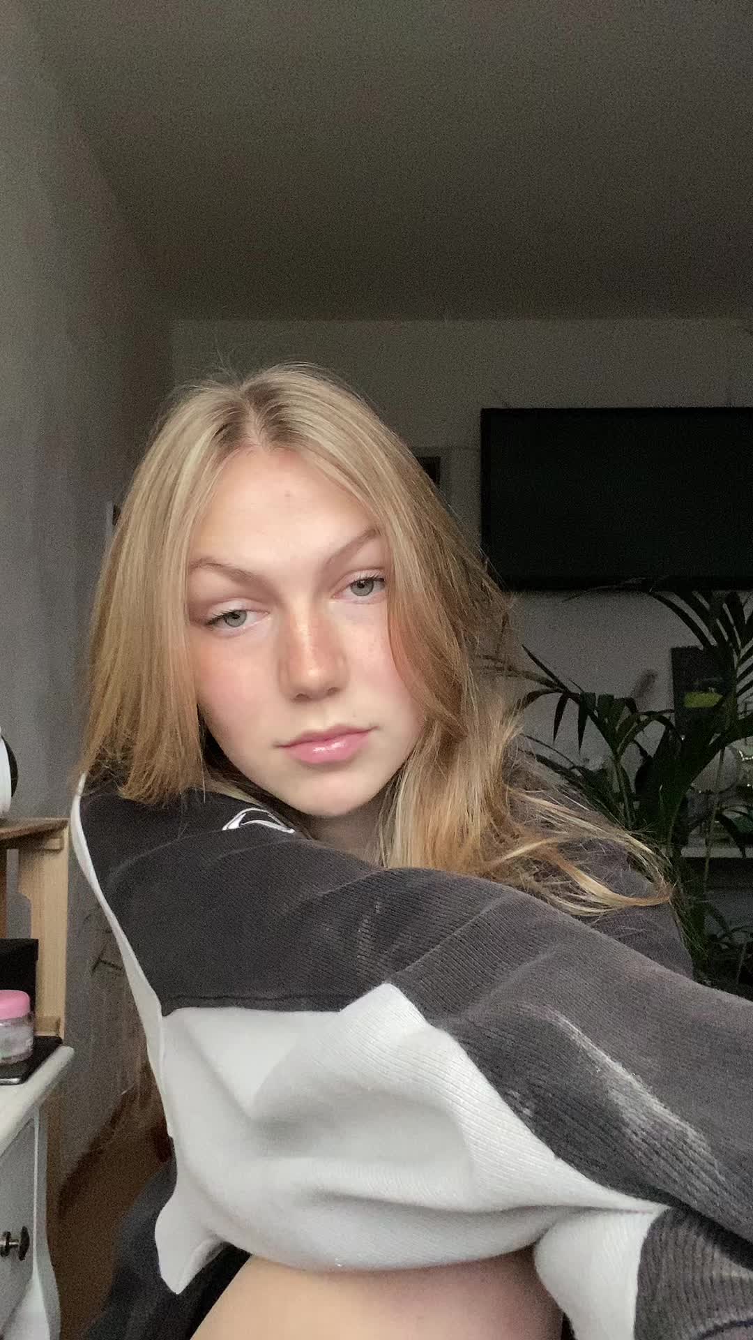 @sophie