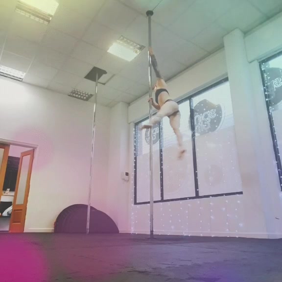 @The Pole Dancing Therapist