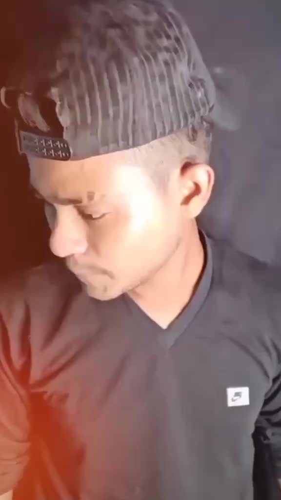@S U N N Y Lyy