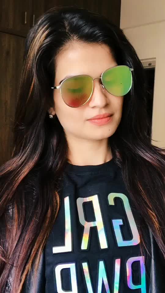 @Priya👑