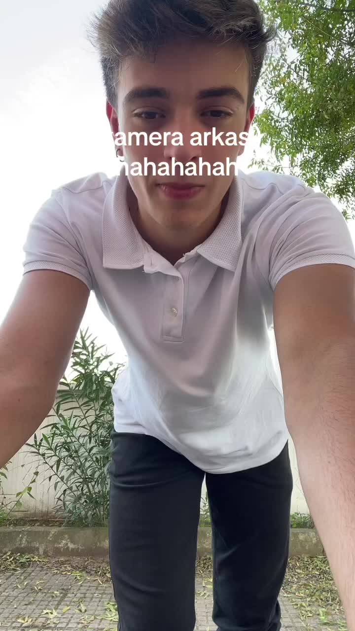 @Eneksss