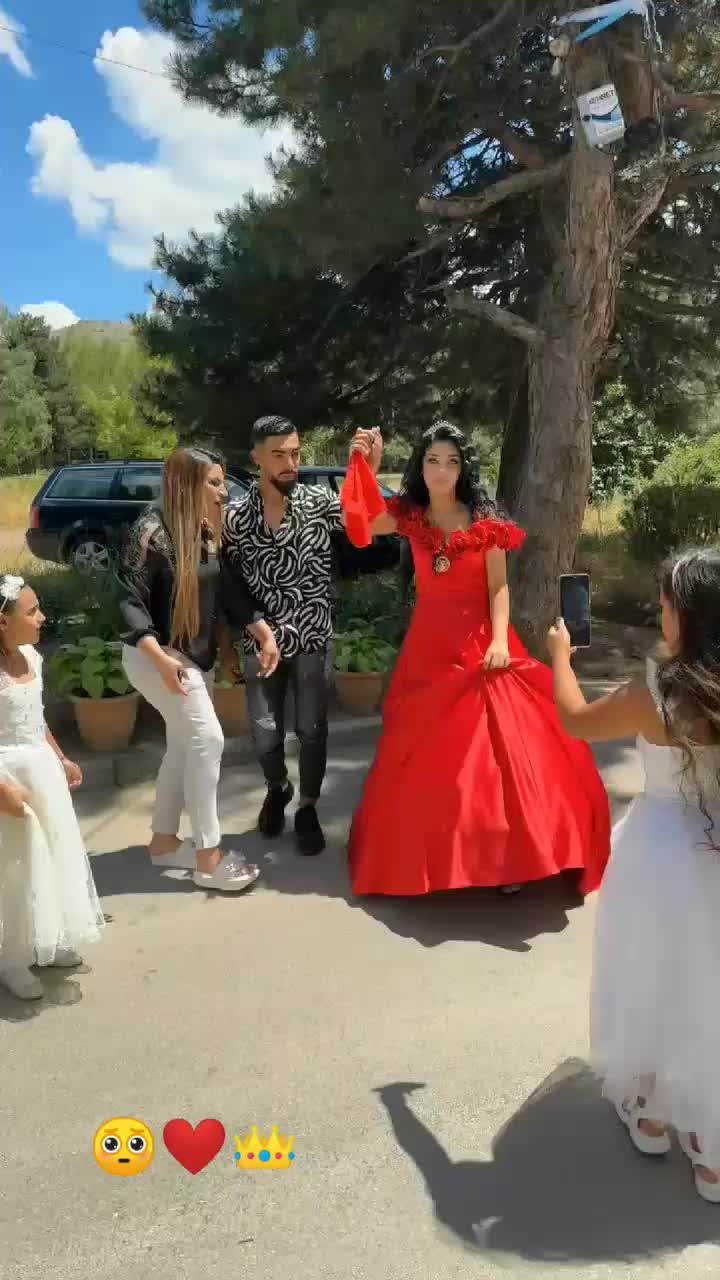 @👸🏽✨