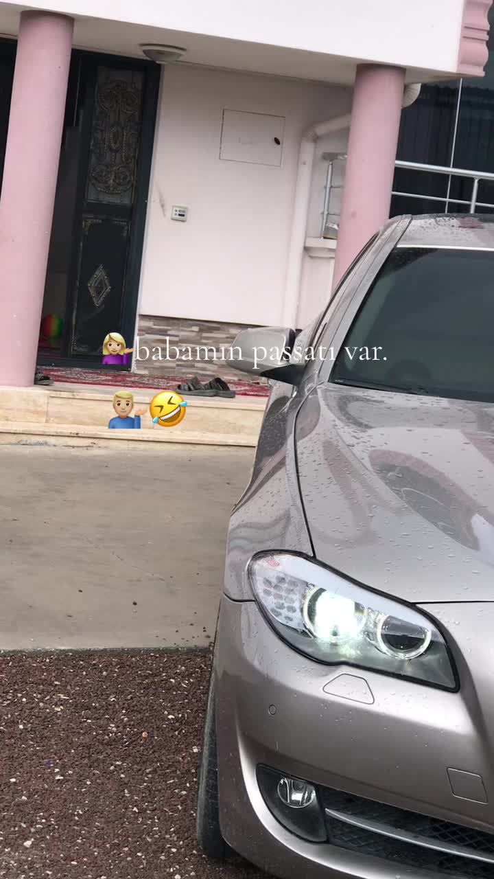 @𝑴👑