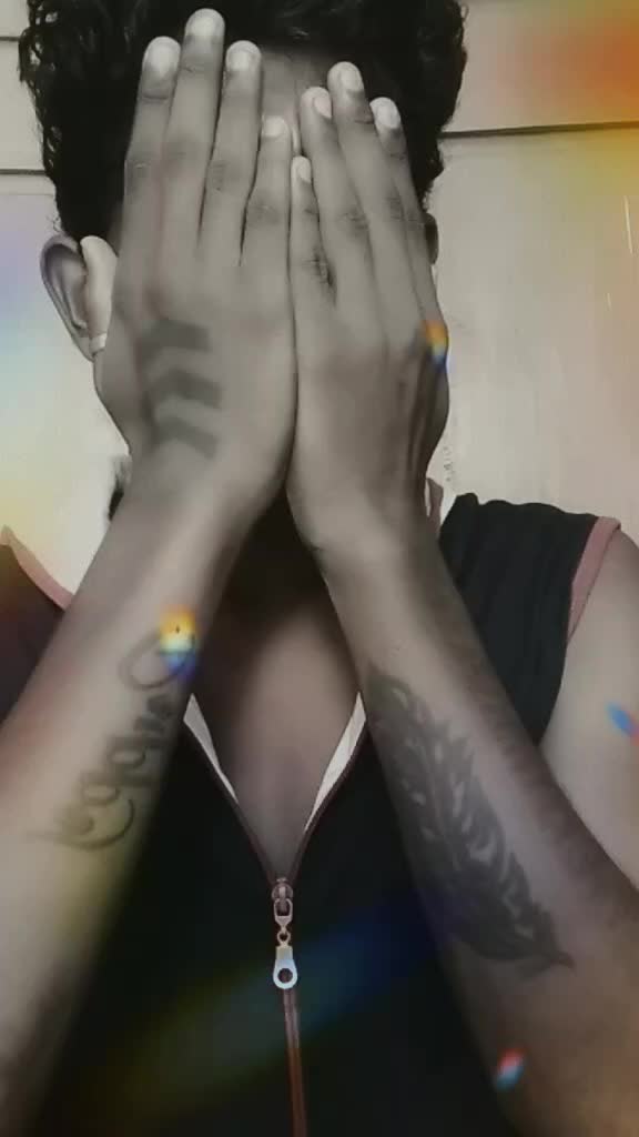 @✴️àTTU __ èMmîE 👽