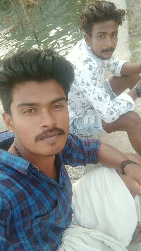 @NaNdHu
