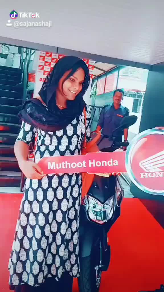 @ഒറ്റപ്പെട്ടവൾ