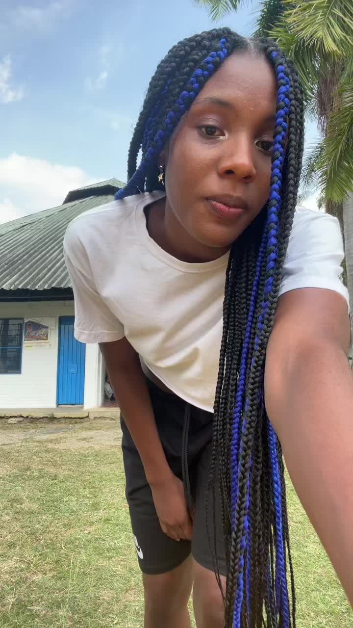 @🦋