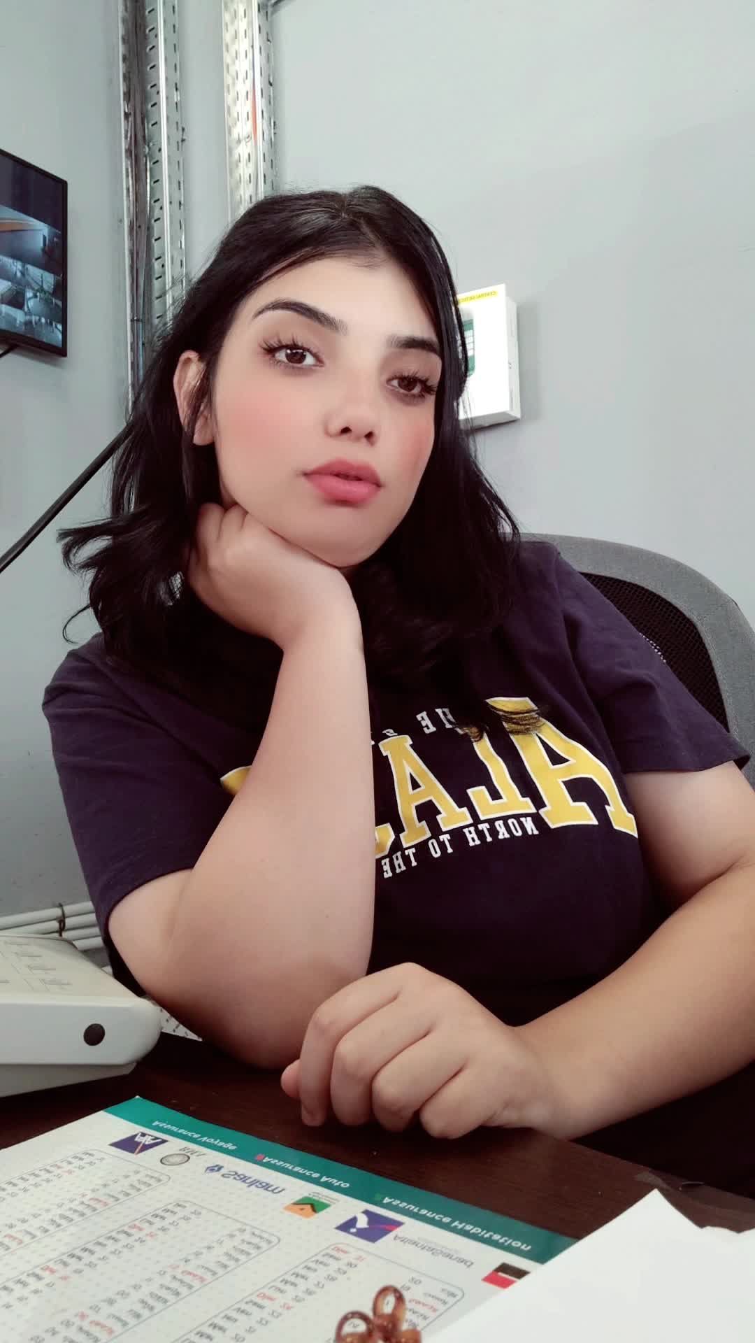 @Ikram wolfie 🧛♀️