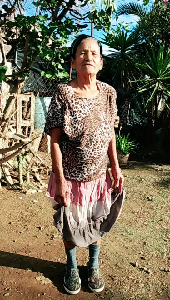 @Mamá Lola