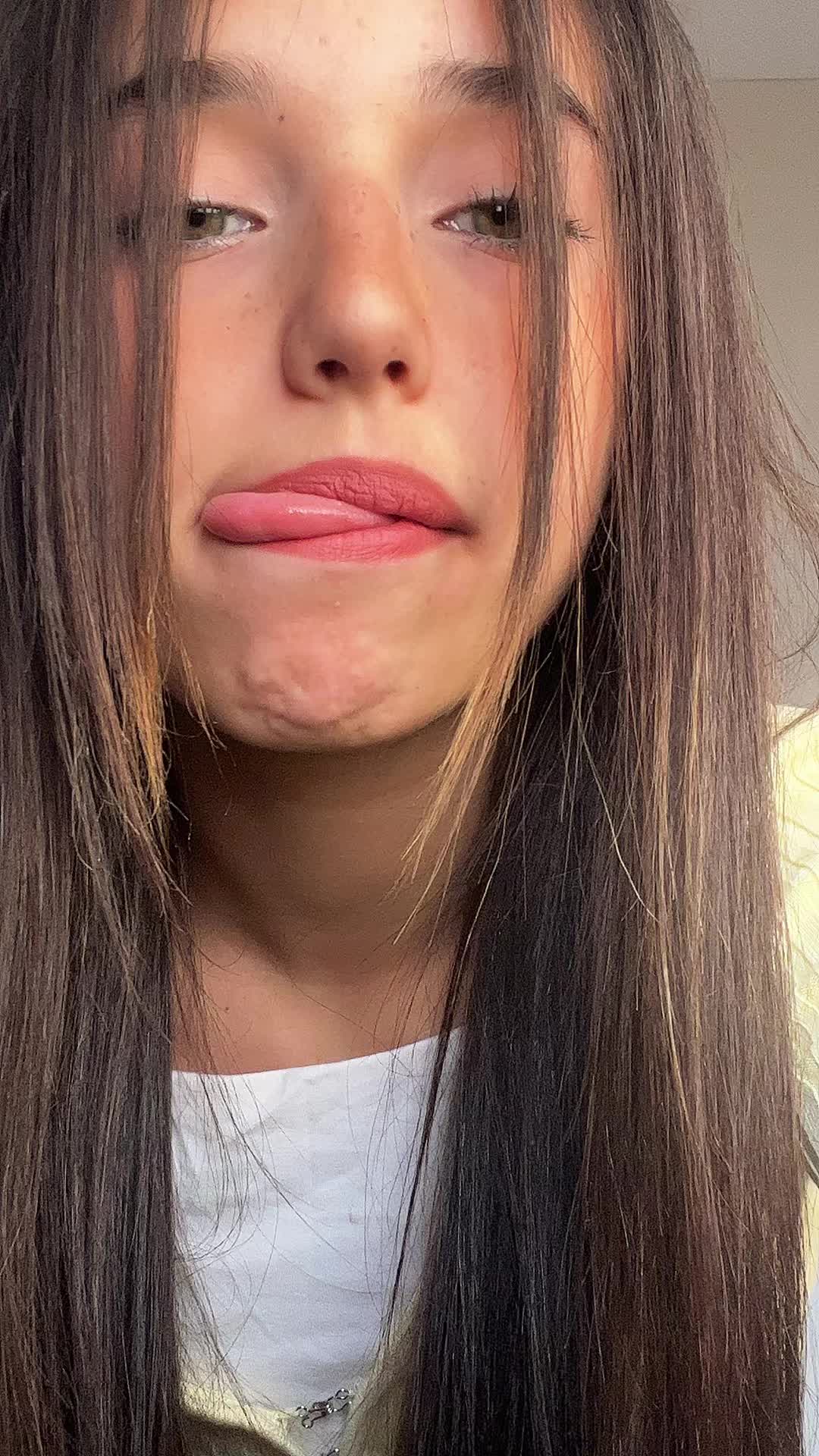 @VALERIA REBOLLO