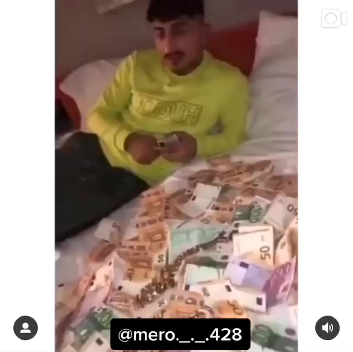 @๐๐๐๐