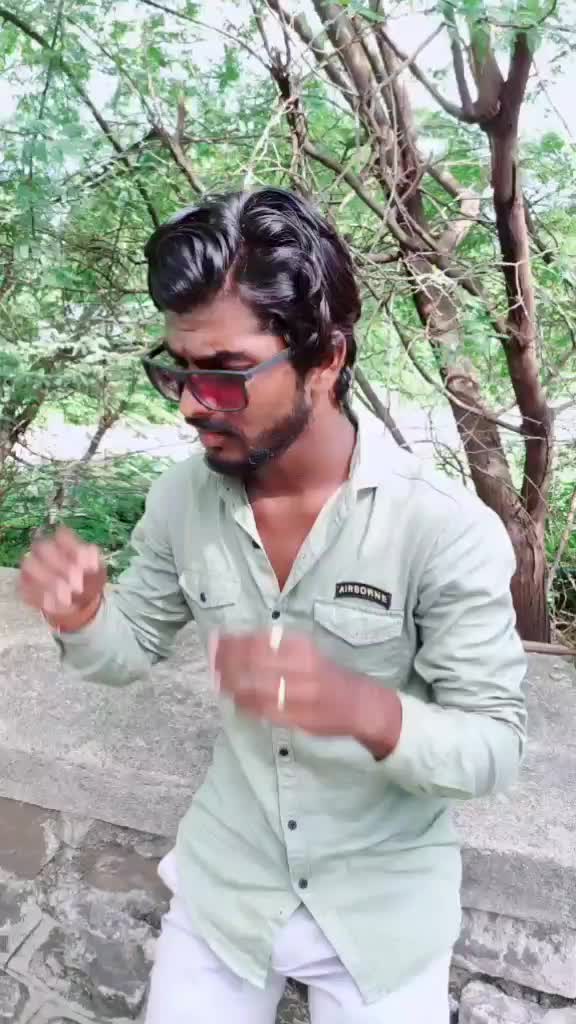 @shubhiee