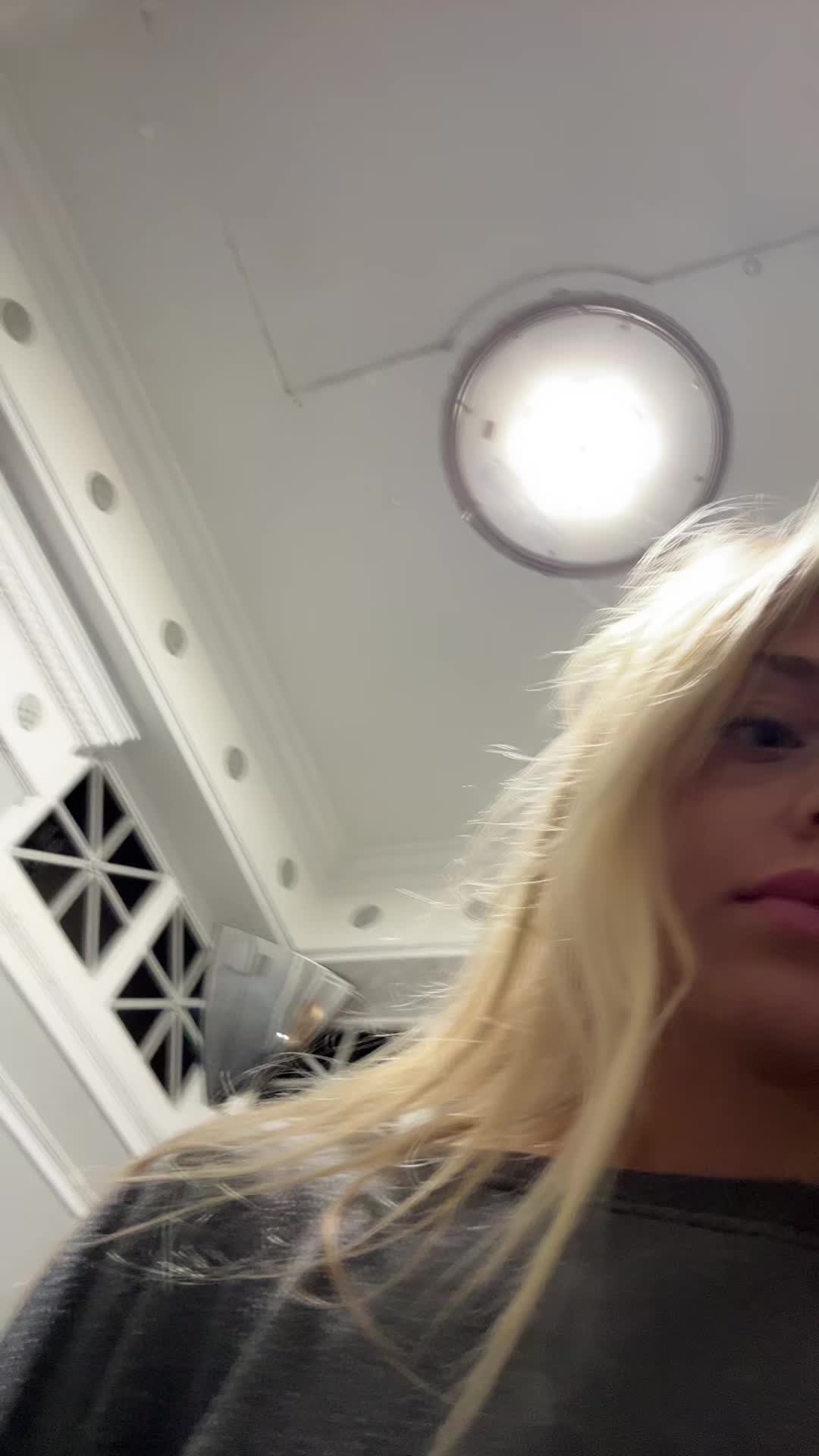@Hm