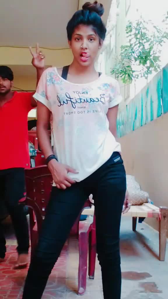@pinky dancer💃