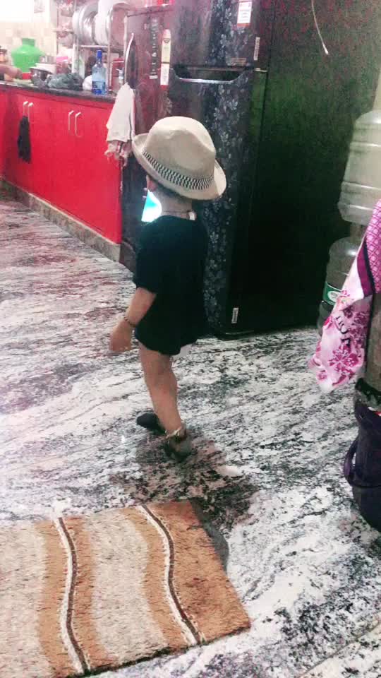 @Zainmahi14