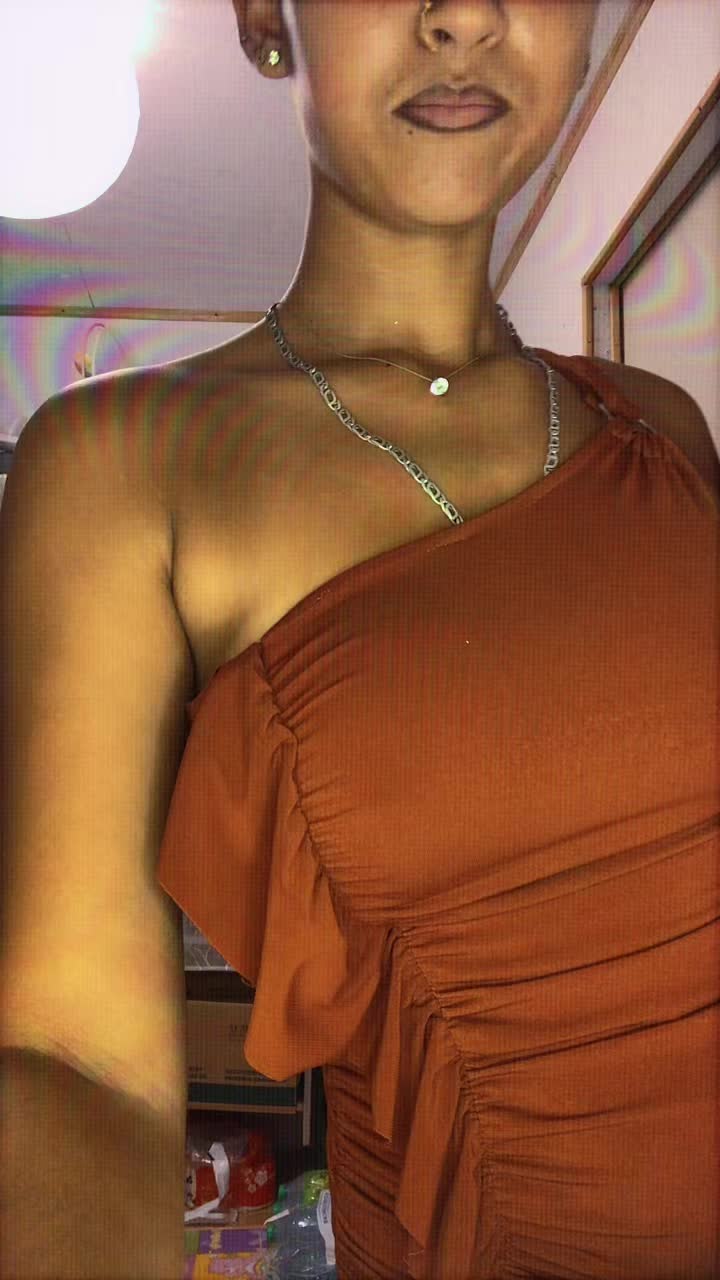 @Lara 🥀