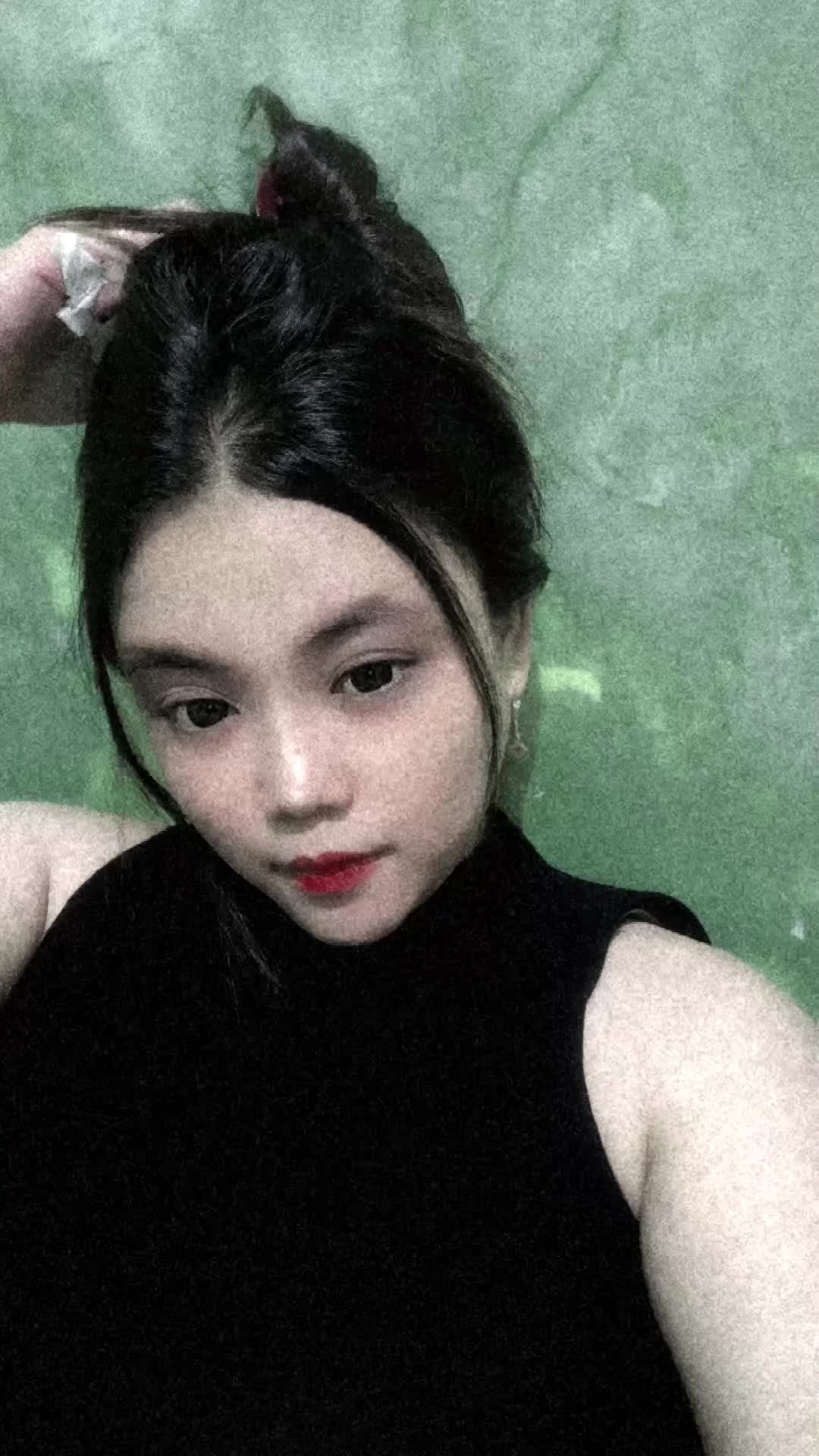 @L E O ✨