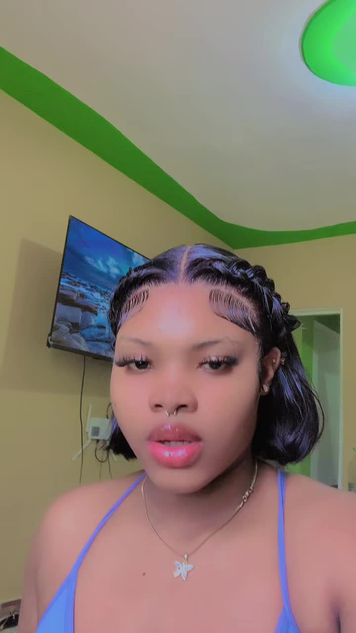 @_theyluvvmimi._