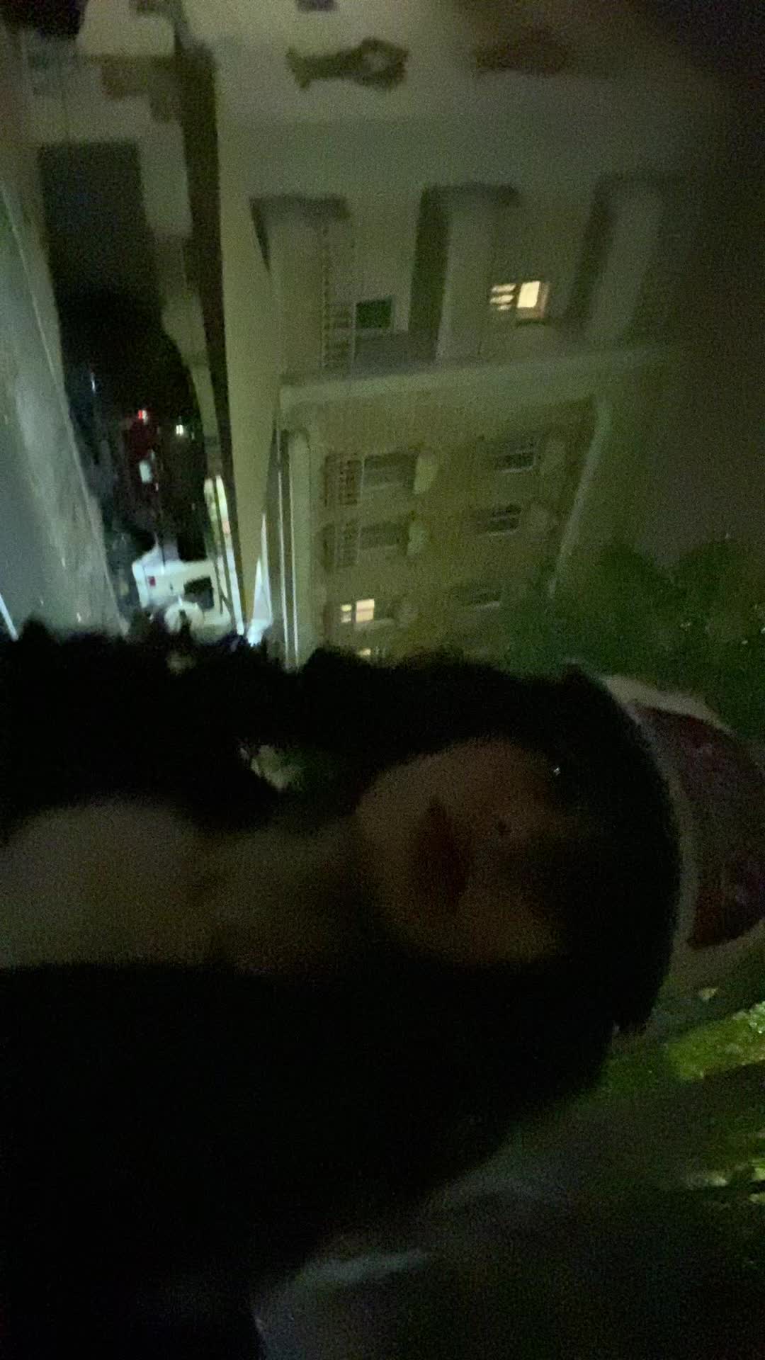 @!yn