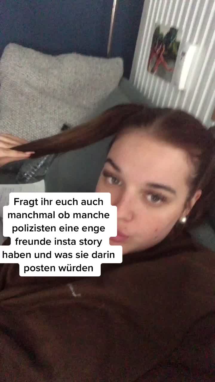 @Dudewhoisamelieruess