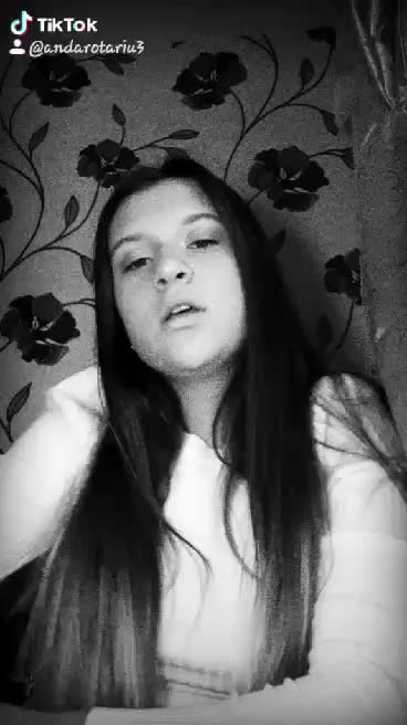 @adelina r._.e🙊