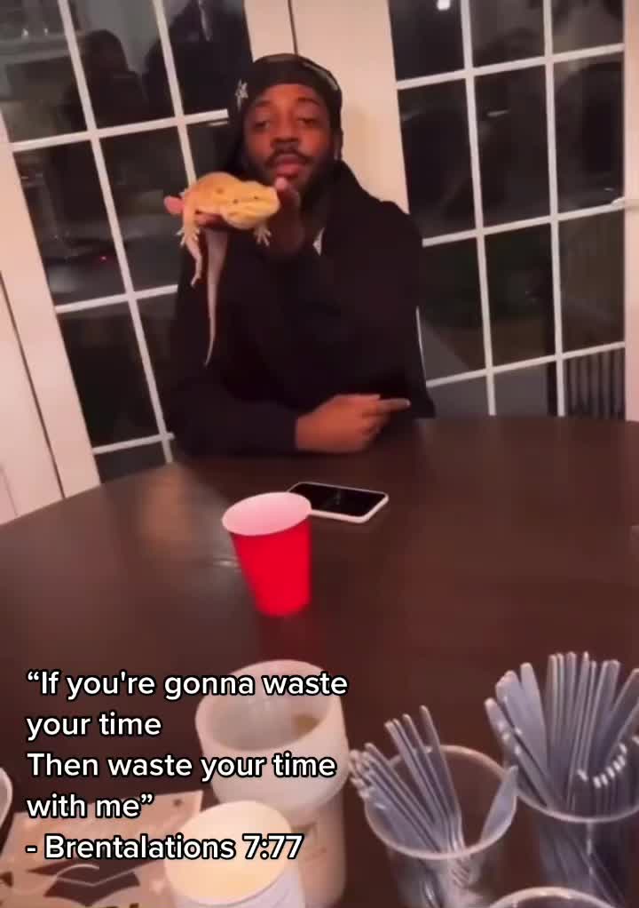 @⠀